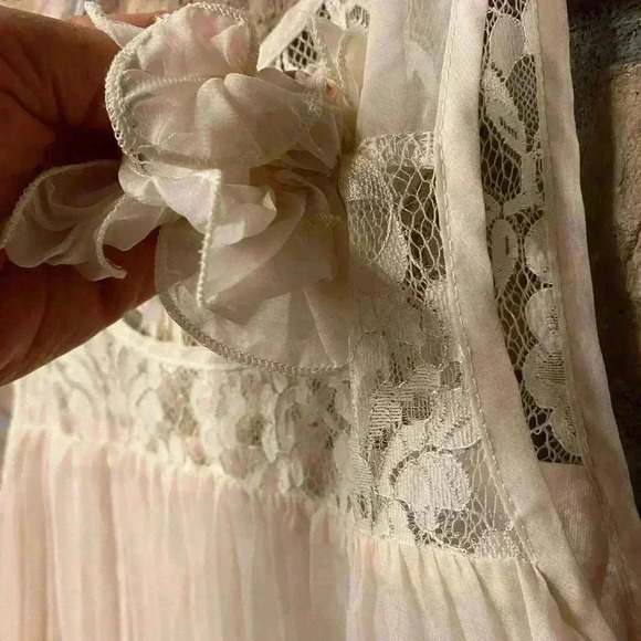 Umgee Women’s Lace Ruffles Sleeveless Elegant Party Loose Cream Mini Dress NEW - Picture 9 of 14